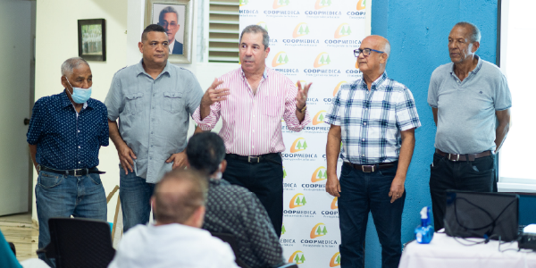 Charla sobre Cáncer de Colon en Club Villa Olga