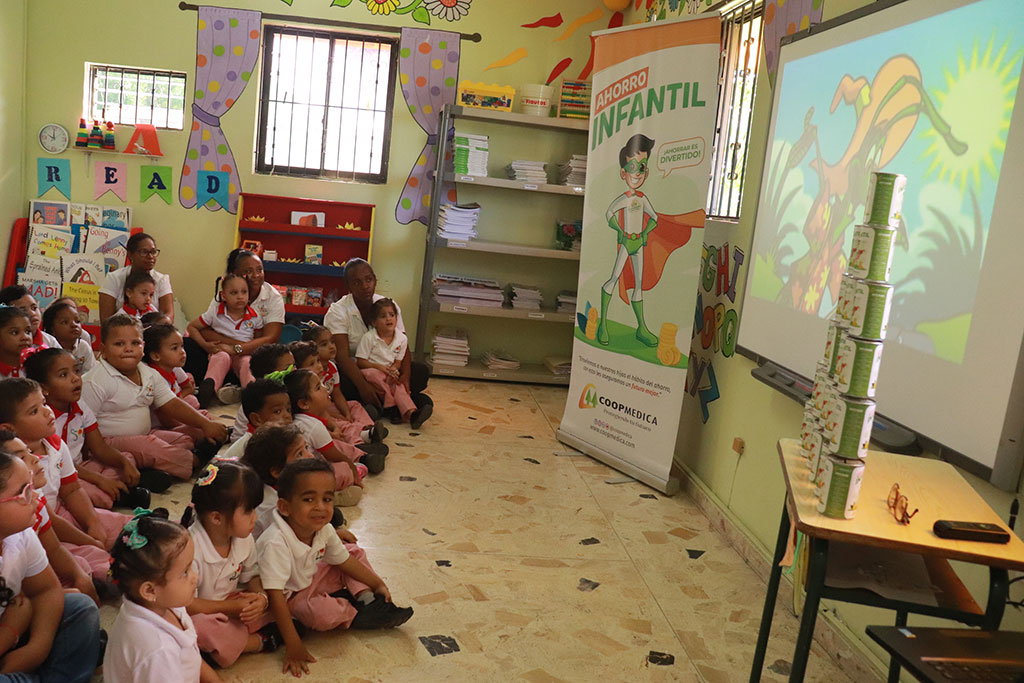Charlas de Ahorro Infantil y Educación Financiera a niños y jóvenes