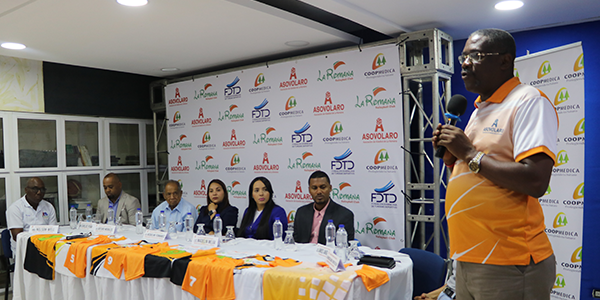 Coopmedica participa de la rueda de prensa de ASOVOLARO
