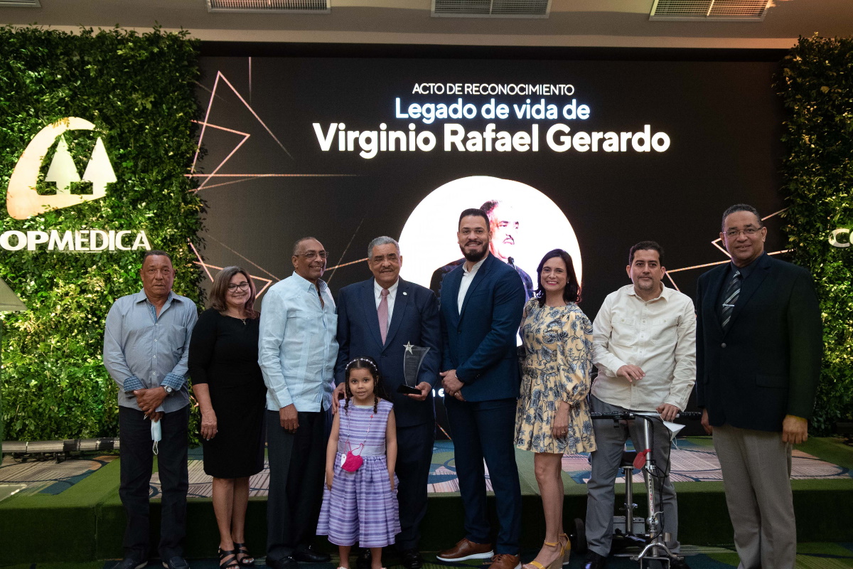 COOPMEDICA realizó un almuerzo en honor al Lic. Virginio Rafael Gerardo